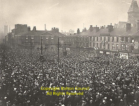 Bolton, Armistice Day Victoria Square  1918