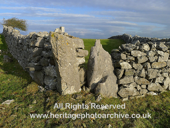 HRS 9977 Great Urswick, Gate stoops near stile SD 2741 7502 L1180917