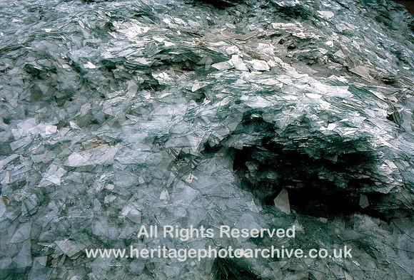 HRS 9988 St Helens, Pilkington glass cullet 1980 2.0
