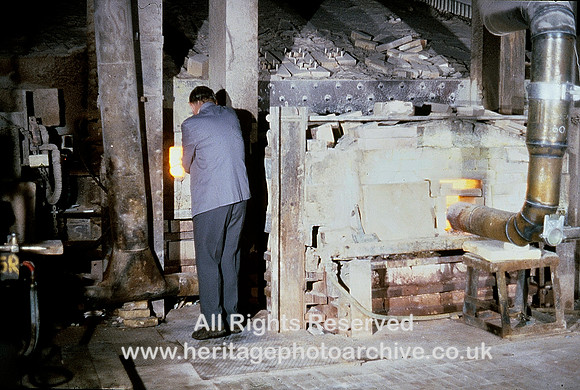HRS 10025 St Helens, Pilkington Glass, 39.0 Tank end