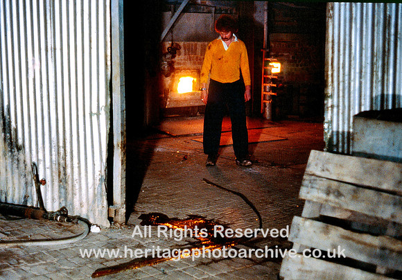 HRS 10031 St Helens, Pilkington Glass, 46.0 Testing rod cooling on ground
