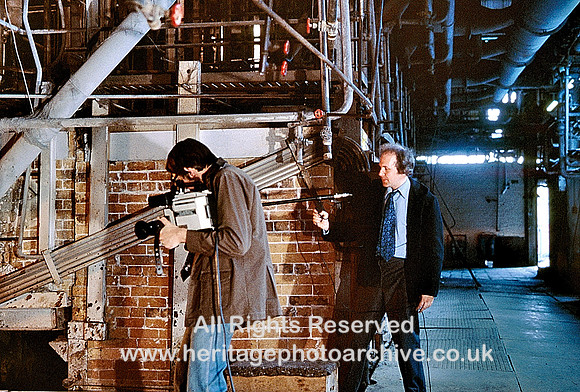 HRS 10039 St Helens, Pilkington Glass,  60.0 KH working with video unit Pilkingtons