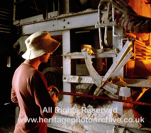 HRS 10050 St Helens, St Helens, Pilkington Glass,  glass worker at glass tank side 1980