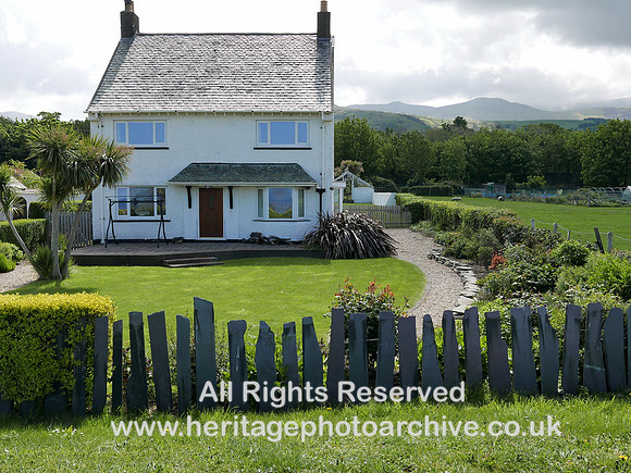 HRS 10089 Llanfairfechan, house and garden with slate fencing 2019  L7740391