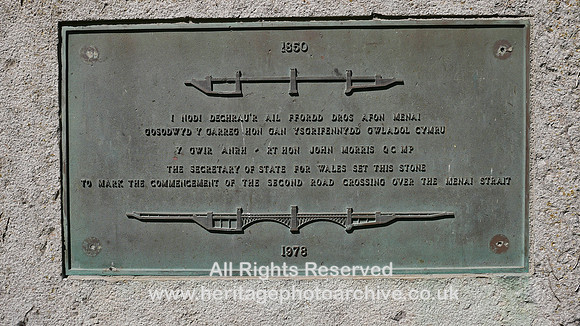 HRS 10147 Anglesey, Menai Straits plaque for road bridge 1978 L7740507