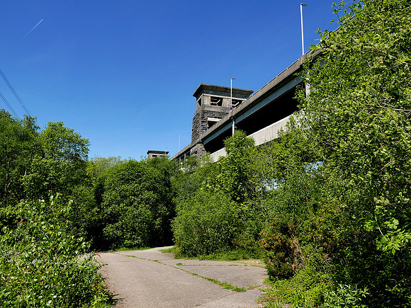 HRS 10140 Anglesey, Menai Straits, Britannia railway-road bridge from S L7740497