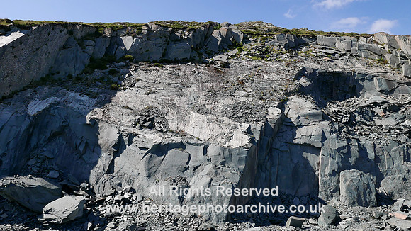 HRS 10241 Honister slate mine, exposed fault plane in Andesite L7740760