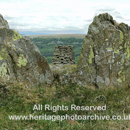 HRS 8589 Cartmel Fell, Ravens Barrow, stone structure