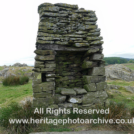 HRS 8591 Cartmel Fell, Ravens Barrow, stone structure front