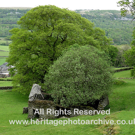 HRS 8595 Cartmel Fell, Ravens Barrow area, field barn