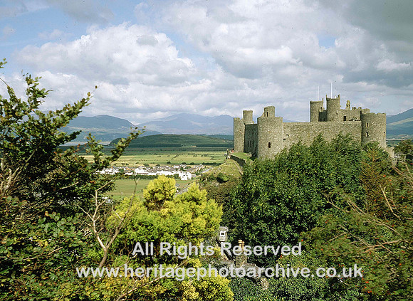 HRS 3241 Harlech Castle c2000 Image one