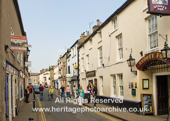 HRS 1033 Kirkby Lonsdale, Main Street 2011