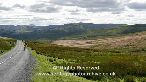 HRS 10396 Buttertubs Pass, looking south L7750014