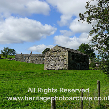 HRS 10398 Keld, barn or cow house L1190429