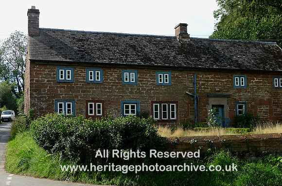 HRS 10447 Newbiggin, Almshouses L1190460