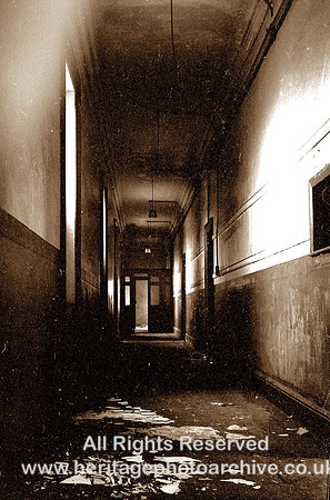 HRS 1868 ELR HQ Bury interior corridor 1970s