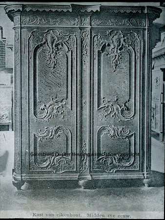 Cabinet in Oak Dutch mid 18thC_030