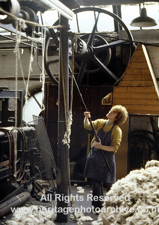 HRS 1272 Bury, Wikes Woollen Mill, line shafting 1979