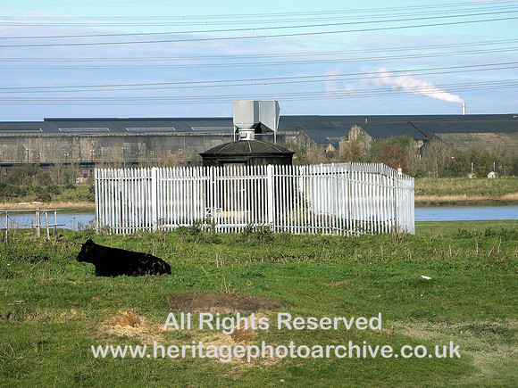 HRS 3296 Connahs Quay, Unknown feature of side of Dee