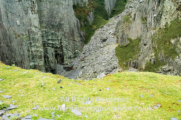HRS 4312 Y Fron Quarry hole 2008