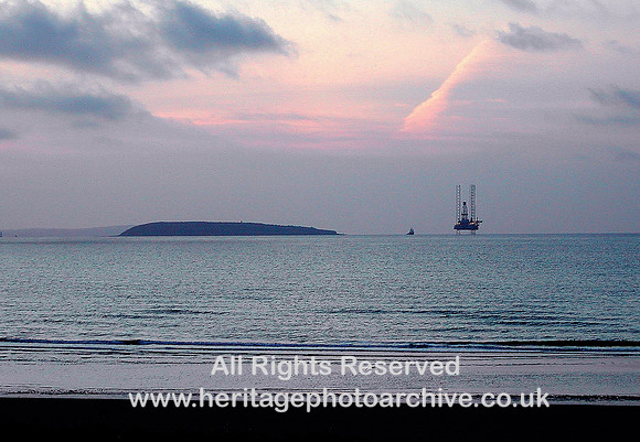 HRS 5172 Puffin Island gas rig 2005