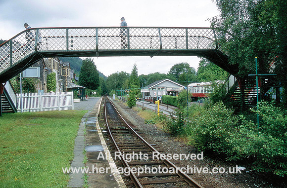 HRS 5194 Betws-y-Coed railway station 2007