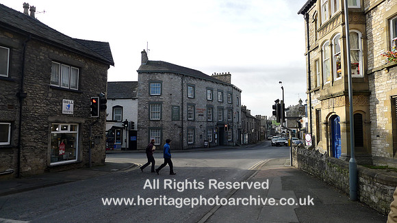 HRS 10613 Milnthorpe, crossroads Church street Main Street L1190816