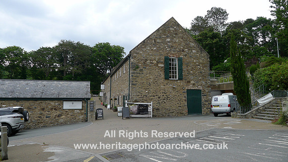 HRS 11036 Bodnant, Furnace Farm barn L1210476