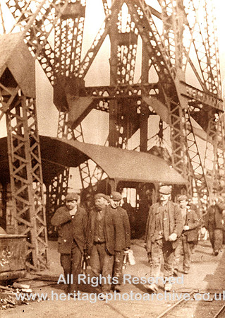 HRS 1524 Coalmining, Gibfield men coming up