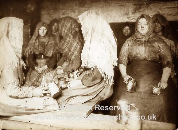 HRS 1515 Coalmining, pitbrow women in cabin Gibfield