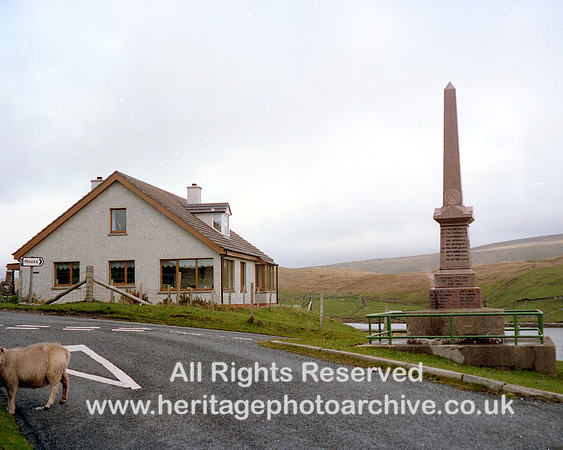 HRS 10770 Shetland, Burra,  Bridge End, war memorial memorial