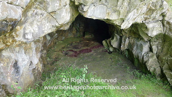 HRS 10723 Leven Estuary, Capeshead cave interior L1040106