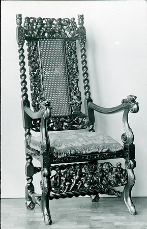 Ornate chair barley twist back 52107_043