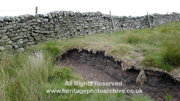 HRS 8057 Lancs Yorks boundary wall built on peat