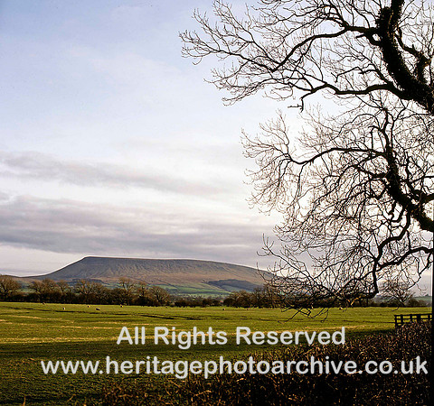 HRS 1630 Pendle Hill, late evening 1980s distant view