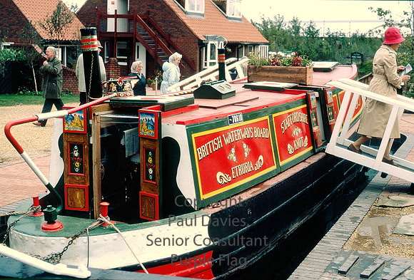 Unknown location, Canal boat Etruria Oct 1984