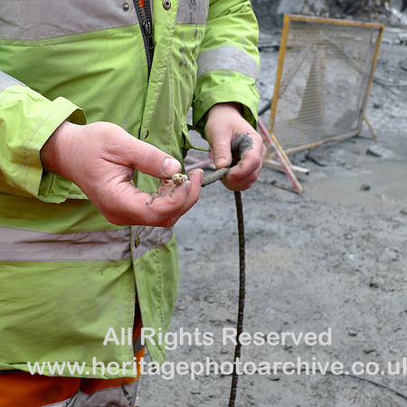 HRS 9156 Kirkby Quarries, close of cutting wire L1060413