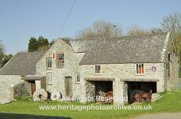 HRS 380  Elim mill Anglesey 2004