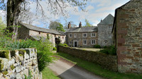 HRS 8955 Great Ormside, Hall and barns L1150516