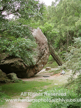 HRS 6442 Bowder stone 2005