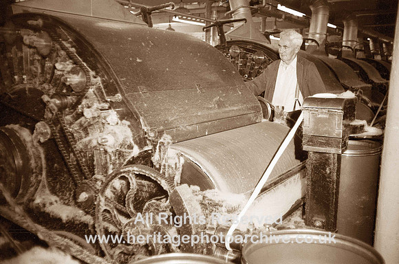 HRS 489 Carding engine Holden Haworth Darwen 1980s