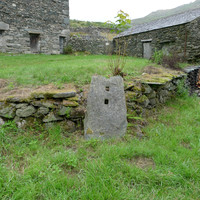 HRS 9554 Stephenson, stone gate stoop L1170988