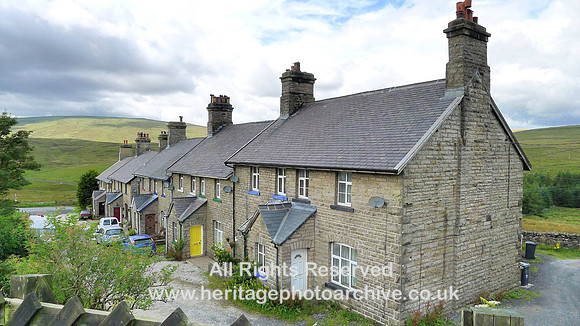HRS 8240 Garsdale Station houses