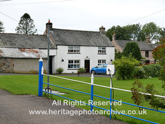HRS 10470 Bolton village, Farmhouse dated 1689 L7750050