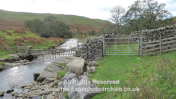 HRS 9855 Barbondale, sheep wash pen and river L1180699