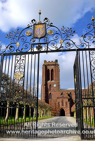 HRS 3278 Chester, Eccleston, St Mary church vertical gates