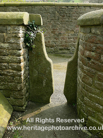 HRS 3256 Castleton, Stile to church of St Magdalene