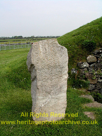 HRS 379 Standing stone Bryn Celli Ddu 2004