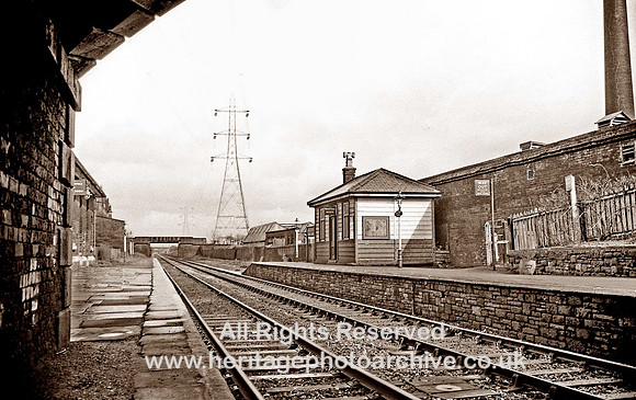 HRS 743 Radcliffe Black Lane looking east 1970