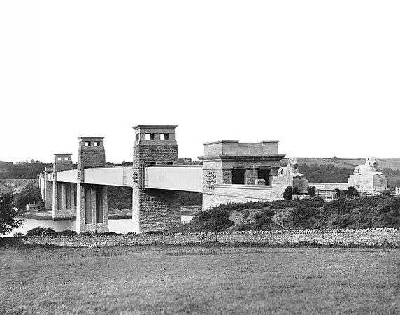 Britannia Railway Bridge prior to 1970 fire